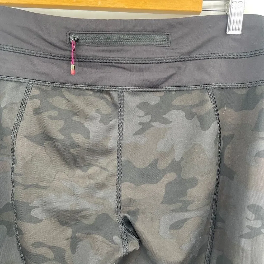Lululemon High Rise Elastic Waist Camo Athletic Work Out Green Leggings Size 8